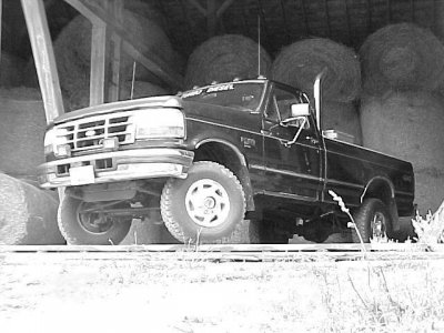 truckb&w.jpg