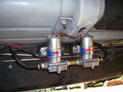 fuel pumps installed 003comp.jpg