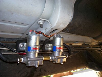 fuel pumps installed 002comp.jpg
