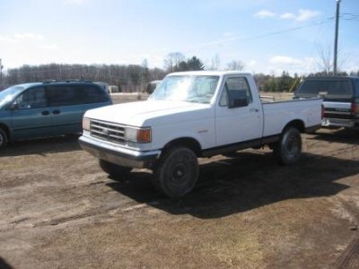 white truck 001.jpg