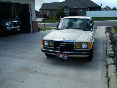 1982 300D 02A.jpg