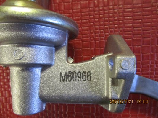 fuel pump M60966.JPG