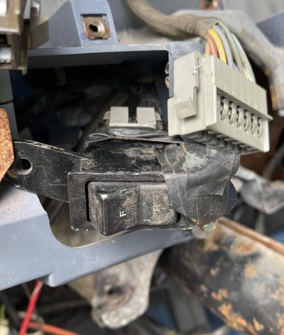 tank switch.jpg