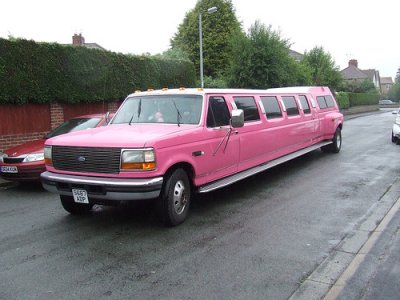 Pink F350 limo.jpg