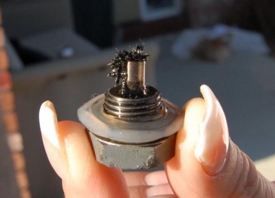 AA_oil plug.jpg