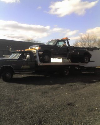 wrecker on ramp.jpg