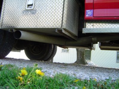 exhaust2.JPG