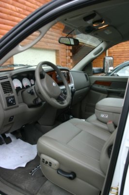 inside of dudge (2).JPG