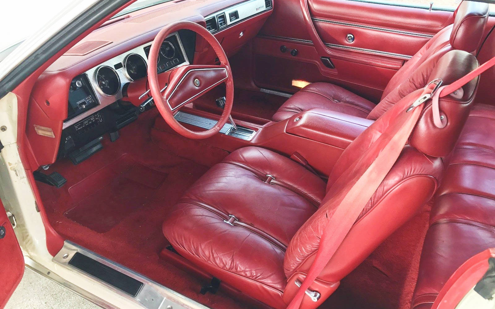 barnfinds.com